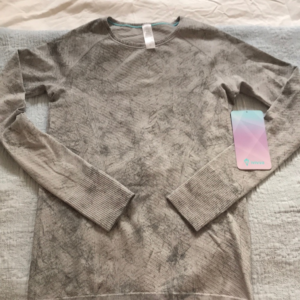 Ivivva long sleeve tee